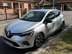Gris Utilisé 2023 Renault Clio V Evolution Berline | 14 000 € (Bon prix)