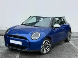 Bleu Utilisé 2024 Mini Cooper Classic Citadine | 29 900 € (Prix cher)
