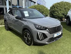 Gris Nouvelle 2025 Peugeot 2008 GT SUV | 30 980 € (Prix assez cher)