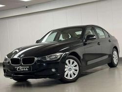 Noir Utilisé 2012 BMW 318 Berline | 7 900 € (Super prix)