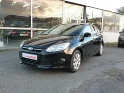 Noir Utilisé 2014 Ford Focus Trend Berline | 13 490 € (Prix juste)