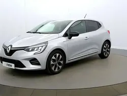 Gris Utilisé 2023 Renault Clio V SE Citadine | 13 790 € (Bon prix)