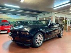 Noir Utilisé 2010 Ford Mustang Cabriolet | 25 900 €