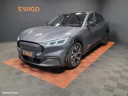 Gris Utilisé 2021 Ford Mustang Mach-E Extended Range SUV | 29 990 € (Super prix)