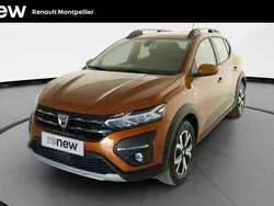 Orange Utilisé 2021 Dacia Sandero Comfort Citadine | 13 499 € (Prix juste)