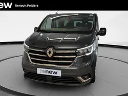 Gris Utilisé 2023 Renault Trafic Intens Van | 41 990 €