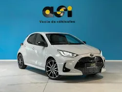 Gris Utilisé 2024 Toyota Yaris Hybrid Sport Berline | 23 990 € (Prix assez cher)