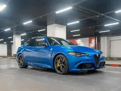 Bleu Utilisé 2021 Alfa Romeo Giulia Quadrifoglio Verde Berline | 89 900 €