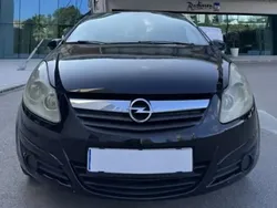 Noir Utilisé 2005 Opel Corsa Berline | 1 700 €