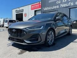 Gris Nouvelle 2025 Ford Focus ST-Line X Berline | 26 990 €