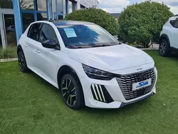 Blanc Nouvelle 2025 Peugeot 208 GT Citadine | 26 760 € (Prix assez cher)