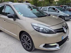 Brun Utilisé 2013 Renault Grand Scénic III Bose Edition Monospace | 5 490 €