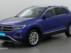 Bleu Utilisé 2024 VW T-Roc Style SUV | 31 499 € (Prix juste)