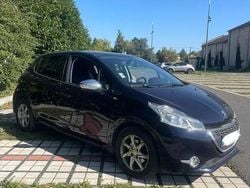 Utilisé 2014 Peugeot 208 Style Citadine | 4 900 € (Prix juste)