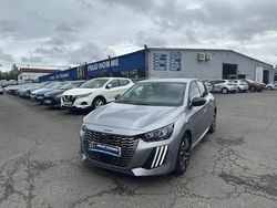 Gris Utilisé 2025 Peugeot 208 Allure Citadine | 17 990 € (Prix juste)