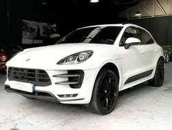 Blanc Utilisé 2014 Porsche Macan Turbo Chrono SUV | 42 990 € (Prix assez cher)