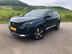 Bleu Utilisé 2022 Peugeot 3008 Allure SUV | 29 230 €