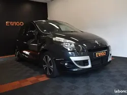 Noir Utilisé 2011 Renault Scénic III Bose Edition Monospace | 6 390 € (Prix juste)