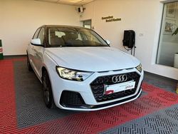 Blanc glacier métallisé noir mythe métallisé Utilisé 2025 Audi A1 Sportback Design Citadine | 24 900 € (Prix juste)