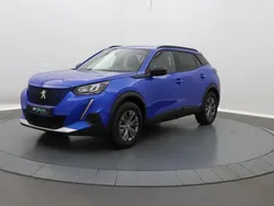 Bleu Utilisé 2023 Peugeot e-2008 Style SUV | 21 150 € (Prix juste)