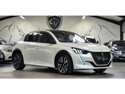 Blanc Utilisé 2022 Peugeot 208 Citadine | 15 990 € (Prix assez cher)