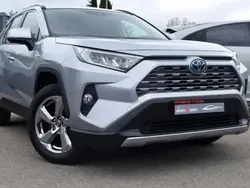 Utilisé 2019 Toyota RAV4 Hybrid SUV | 24 900 € (Prix juste)