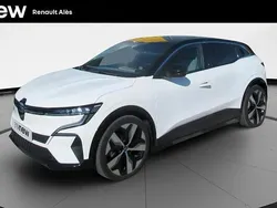 Blanc Utilisé 2023 Renault Mégane Techno Berline | 24 990 € (Prix juste)
