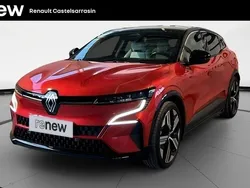 Rouge Utilisé 2022 Renault Mégane Iconic Berline | 27 990 € (Prix juste)