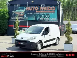 Blanc Utilisé 2010 Peugeot Partner Monospace | 5 800 €