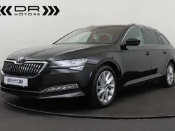 Noir Utilisé 2020 Skoda Superb Ambition Break | 18 995 € (Prix juste)