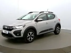 Gris Utilisé 2024 Dacia Sandero Expression Citadine | 16 490 € (Prix juste)