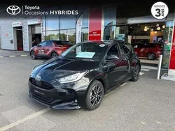 Utilisé 2022 Toyota Yaris Hybrid Design Berline | 19 990 € (Prix juste)