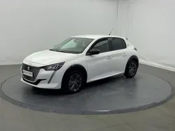 Blanc Utilisé 2022 Peugeot e-208 Style Citadine | 16 590 € (Bon prix)