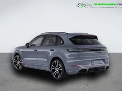 Utilisé 2024 Porsche Cayenne Turbo E-Hybrid SUV | 217 400 €