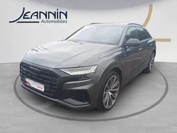 Gris daytona nacré Utilisé 2023 Audi Q8 Competition SUV | 70 990 € (Prix juste)