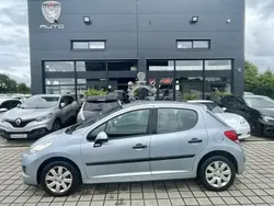 Bleu Utilisé 2009 Peugeot 207 Berline | 4 990 € (Prix assez cher)