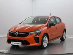 Orange Utilisé 2023 Renault Clio V Evolution Berline | 15 499 € (Prix juste)