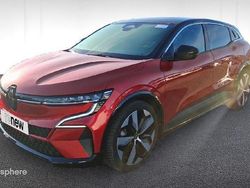 Rouge Utilisé 2023 Renault Mégane Techno SUV | 24 150 € (Bon prix)