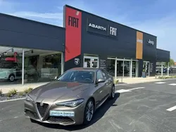 Rouge Utilisé 2017 Alfa Romeo Giulia Super Berline | 18 900 €
