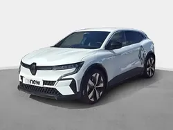 Blanc Utilisé 2025 Renault Mégane Techno Berline | 37 990 €