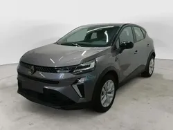 Argent Nouvelle 2025 Renault Captur Evolution SUV | 21 990 € (Prix juste)