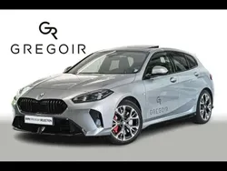 Gris Utilisé 2024 BMW 120 Sport Line Citadine | 36 950 € (Prix juste)