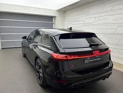 Noir mythic métallisé Nouvelle 2025 Audi e-tron Ambition SUV | 108 990 €