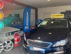Utilisé 2016 Peugeot 308 Style Berline | 7 990 € (Prix juste)