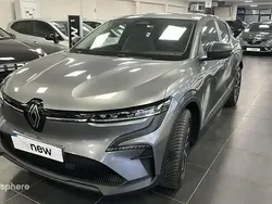 Gris schiste Nouvelle 2024 Renault Mégane Evolution SUV | 32 999 €