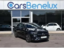 Noir Utilisé 2024 Mercedes GLA180 Luxury SUV | 35 990 € (Prix juste)