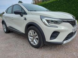 Blanc Utilisé 2020 Renault Captur Business SUV | 15 990 €