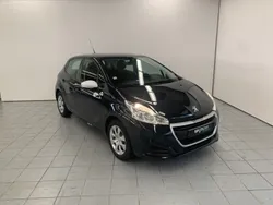 Gris Utilisé 2017 Peugeot 208 Citadine | 7 990 € (Bon prix)