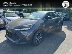 Utilisé 2024 Toyota C-HR Design SUV | 29 990 € (Prix juste)