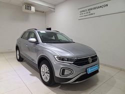 Gris Utilisé 2024 VW T-Roc Life SUV | 28 770 € (Prix juste)